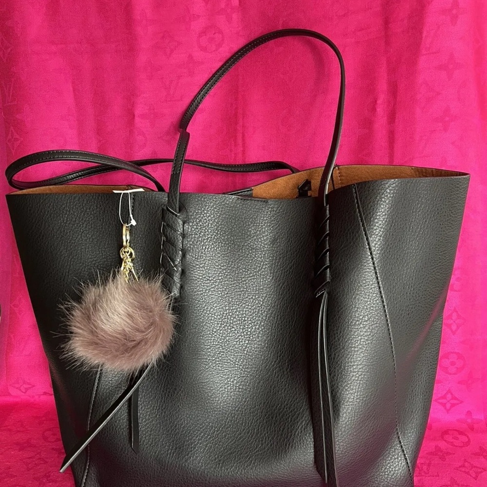 Black Tote Bolsa Cartera Nueva Color Negra
Black Large Tote Bolso Grande Negro